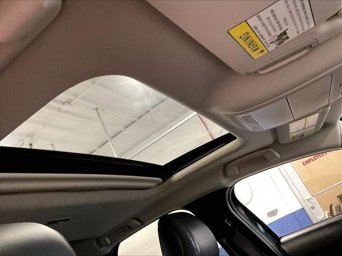 Used 2025 MAZDA CX-30 AWD 2.5 S w/ Preferred Package image 22