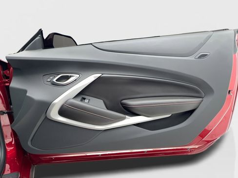Used 2023 Chevrolet Camaro SS RWD image 31