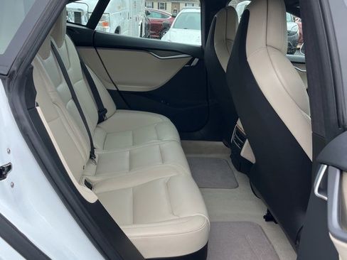 Used 2019 Tesla Model S Long Range image 13