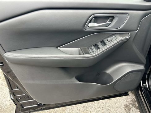 New 2026 Nissan Rogue SV FWD image 15