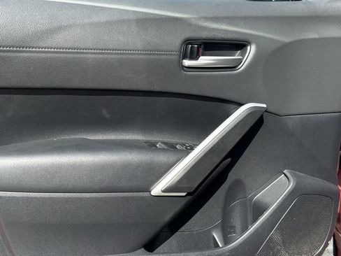 Used 2025 Toyota Corolla Cross XLE FWD image 26