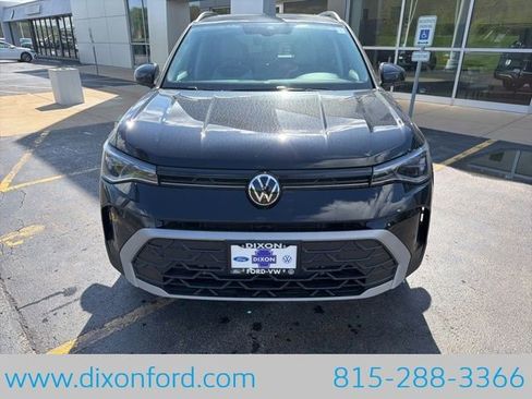 New 2026 Volkswagen Taos SE AWD/4WD image 2