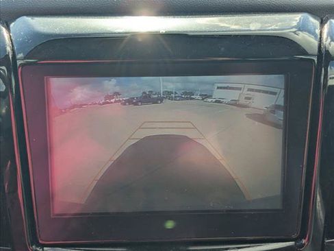 Used 2018 Chevrolet Traverse LT FWD image 10