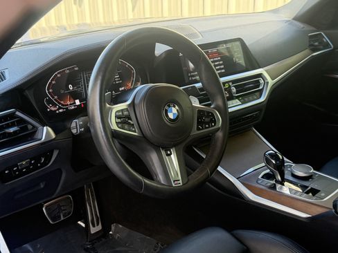 Used 2021 BMW 330i Sedan w/ M Sport Package RWD image 17