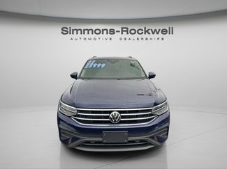 Used 2022 Volkswagen Tiguan SE video 1
