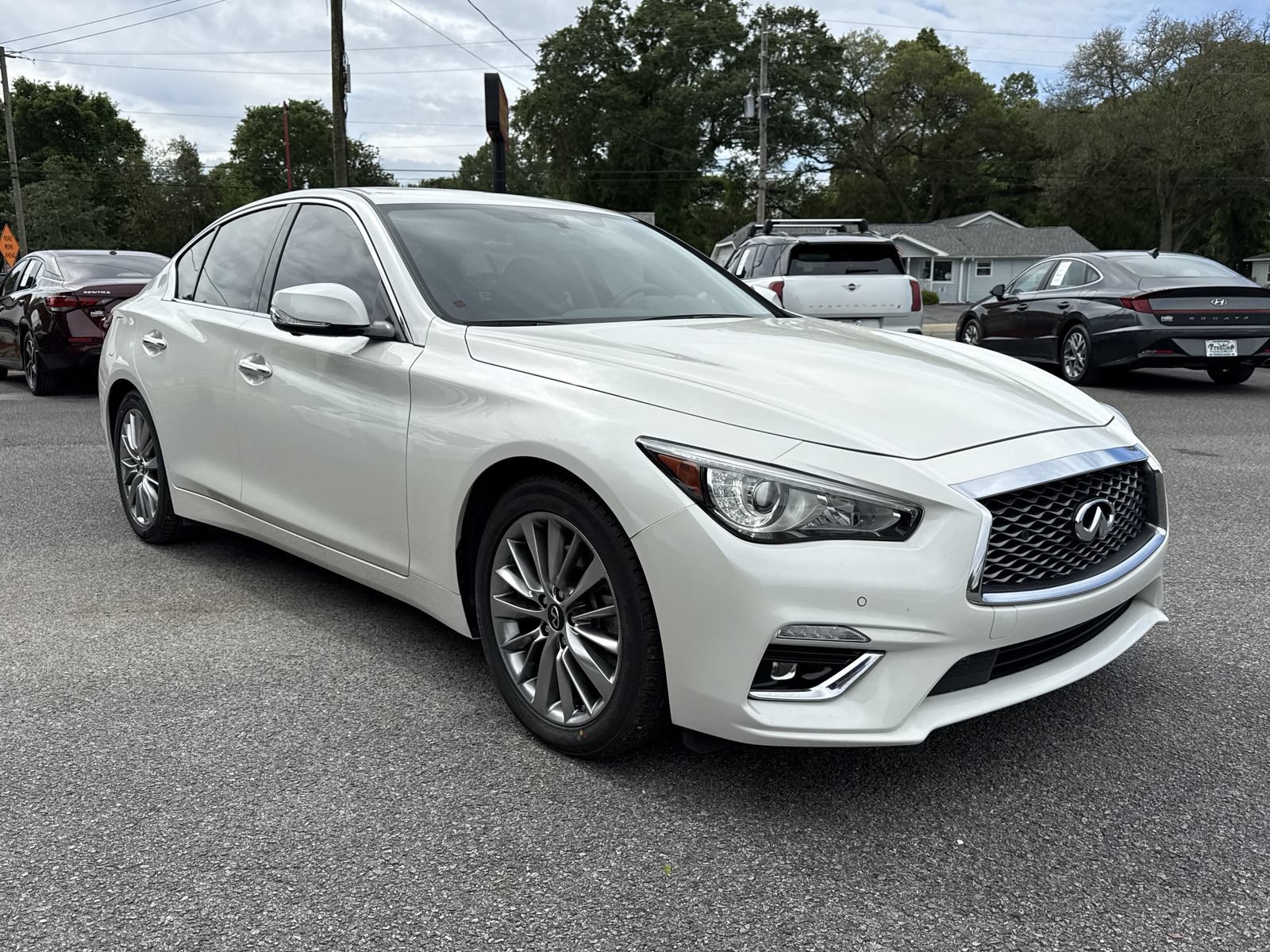 Used 2023 INFINITI Q50 Luxe w/ Cargo Package RWD image 7