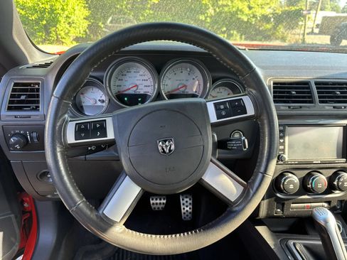 Used 2009 Dodge Challenger SRT8 w/ SRT Option Group II RWD image 19