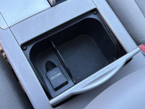 Used 2011 Toyota Camry LE w/ LE Extra-Value Pkg image 30