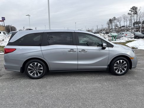 Used 2021 Honda Odyssey EX-L image 11