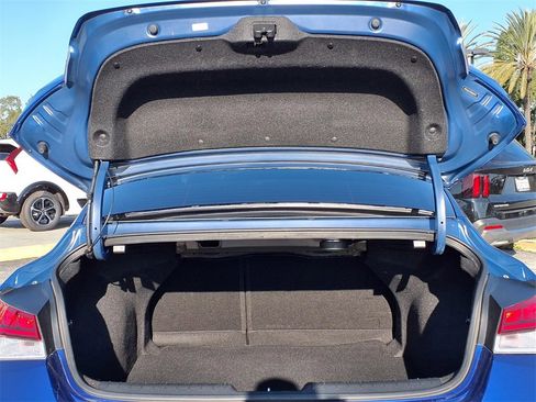 Used 2021 Hyundai Elantra SEL w/ Convenience + Premium Package image 24