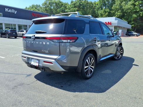 Certified 2024 Nissan Pathfinder Platinum w/ Cargo Package AWD/4WD image 5