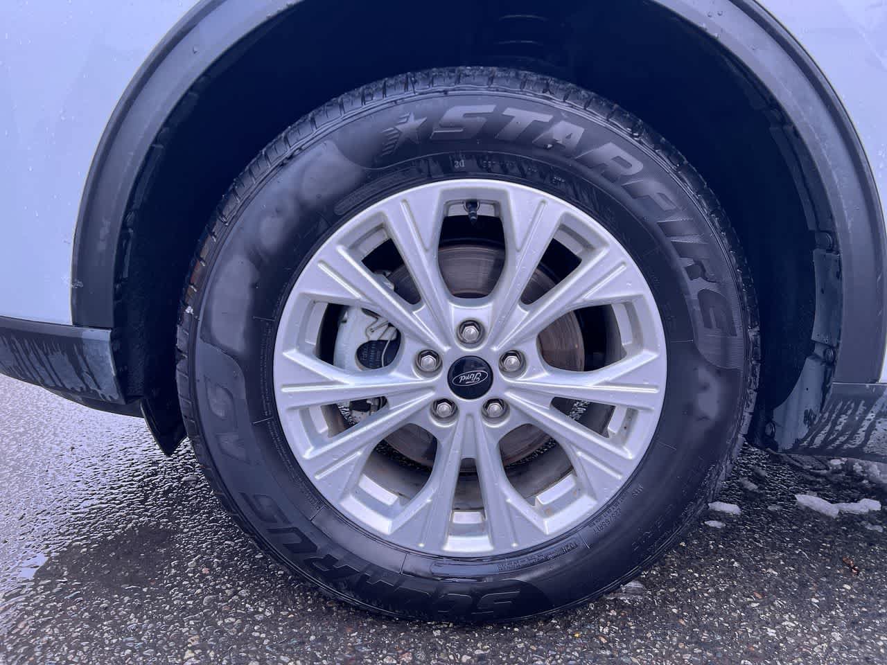 Used 2025 Ford Escape Active AWD/4WD image 10