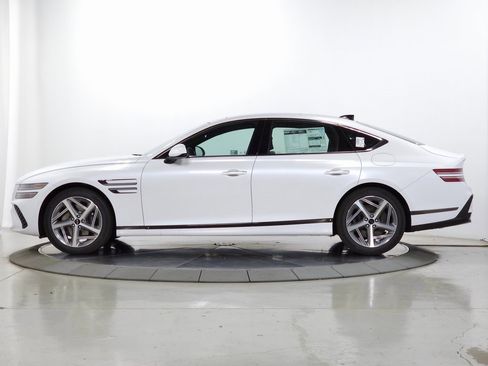 Used 2025 Genesis G80 3.5T Sport image 4
