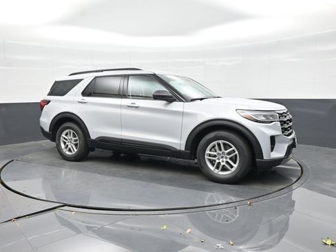 New 2026 Ford Explorer Active image 10