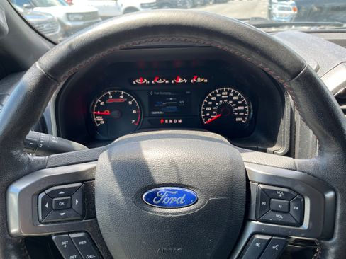 Used 2019 Ford F150 XLT w/ Equipment Group 302A Luxury AWD/4WD image 17