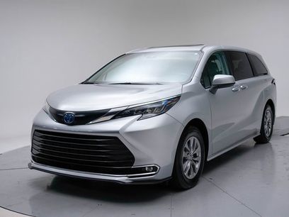 Used 2024 Toyota Sienna XLE