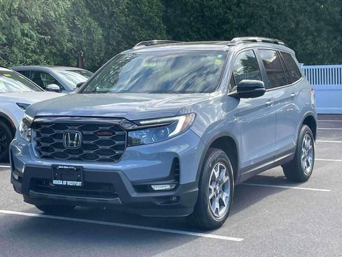 Certified 2023 Honda Passport TrailSport image 3