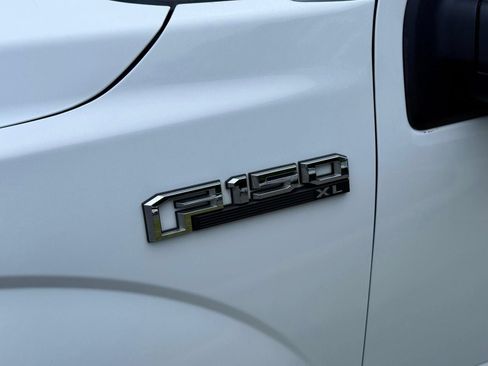 Used 2017 Ford F150 XL w/ Equipment Group 101A Mid RWD image 14