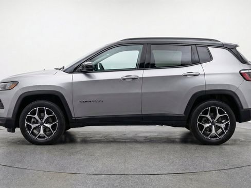 Used 2025 Jeep Compass Limited AWD/4WD image 5