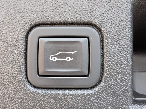 Used 2021 Chevrolet Equinox Premier image 15