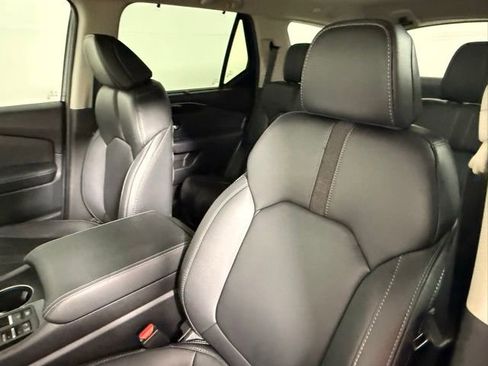 Used 2025 Honda Pilot EX-L image 29