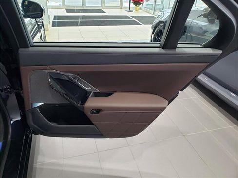 New 2026 BMW 760i xDrive image 14