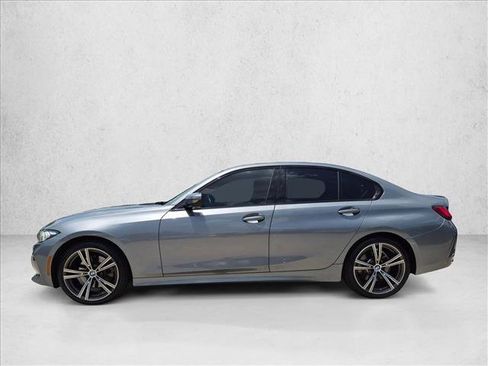 Used 2023 BMW 330i Sedan w/ Convenience Package RWD image 9