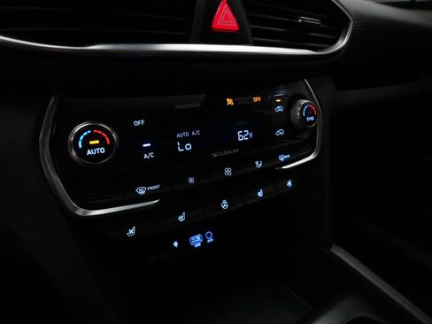 Used 2019 Hyundai Santa Fe FWD image 21