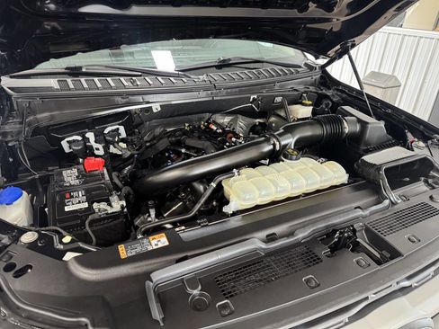 Used 2024 Ford Expedition XLT image 59