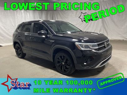 Used 2022 Volkswagen Taos SEL w/ Panoramic Sunroof Package