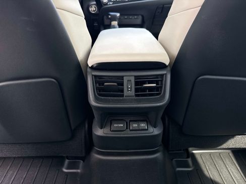 Certified 2025 Lexus ES 300h Ultra Luxury w/ Accessory Package (Z1) FWD image 15