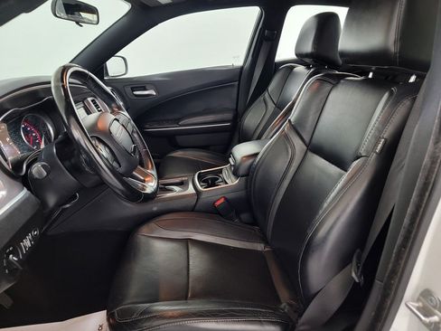 Used 2020 Dodge Charger SXT w/ Leather Interior Group RWD image 14