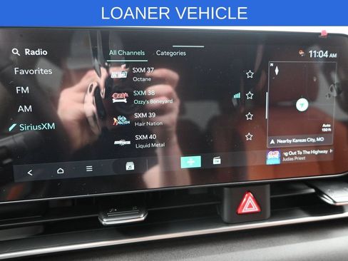 Used 2026 Kia Carnival EX FWD image 17