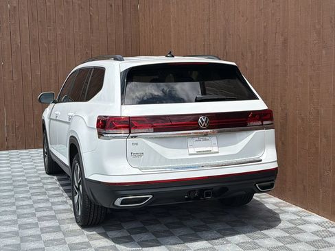 Used 2024 Volkswagen Atlas SE FWD image 17