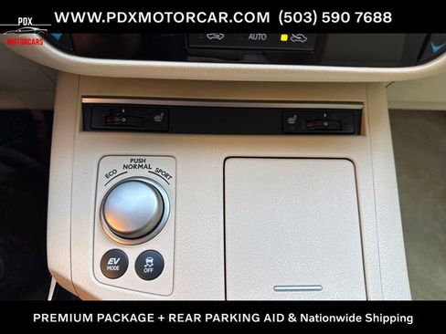Used 2013 Lexus ES 300h w/ Premium Pkg FWD image 28