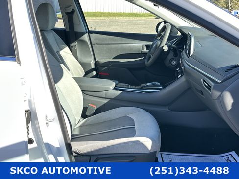 Used 2022 Hyundai Sonata SE image 13