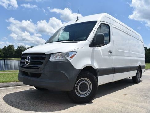 Used 2022 Mercedes-Benz Sprinter 2500 image 5