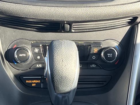 Used 2016 Ford Escape SE w/ Equipment Group 201A image 16