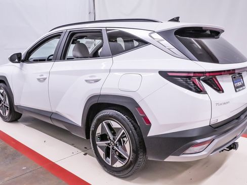 Certified 2025 Hyundai Tucson SEL image 8