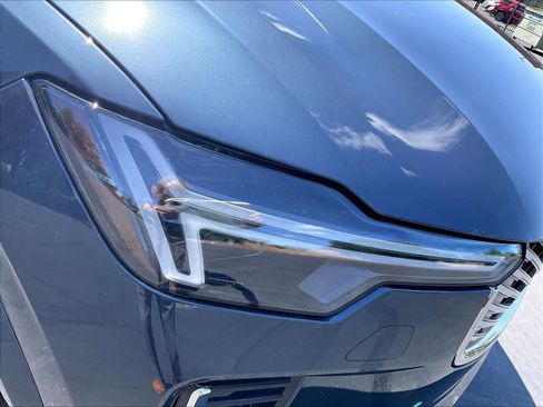 New 2026 Volvo XC90 B6 Plus w/ Protection Package Premier image 33