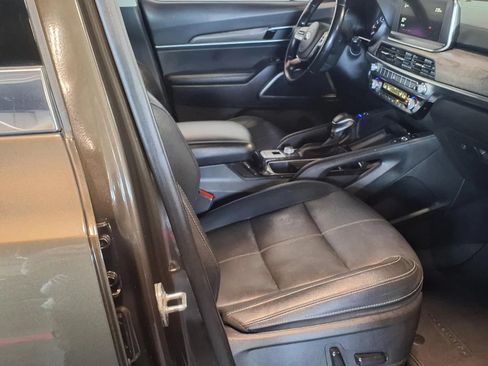 Used 2021 Kia Telluride EX w/ EX Premium Package FWD image 14