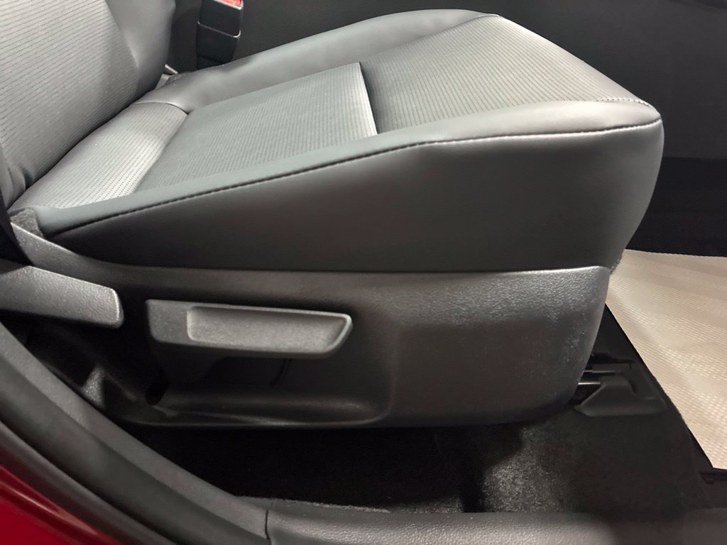 New 2026 Toyota RAV4 XLE Premium w/ Panoramic Sun Roof Package AWD/4WD image 32