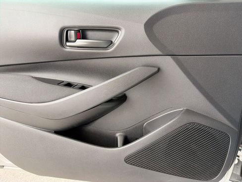 Used 2024 Toyota Corolla LE image 27