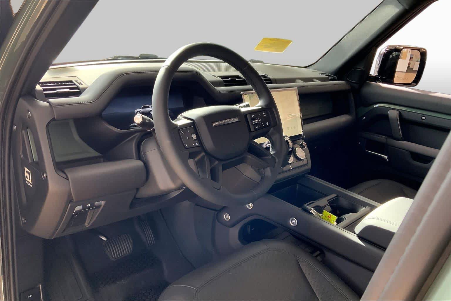 New 2026 Land Rover Defender 110 AWD/4WD image 9