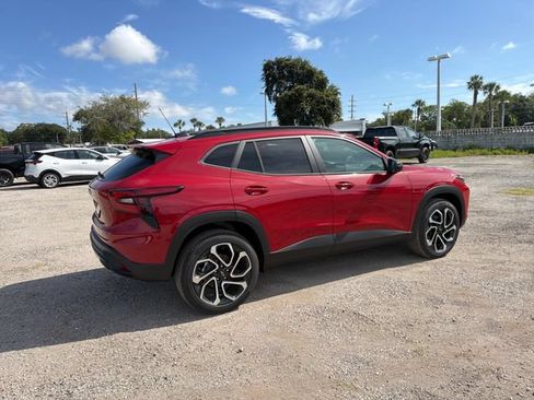 New 2026 Chevrolet Trax RS FWD image 10