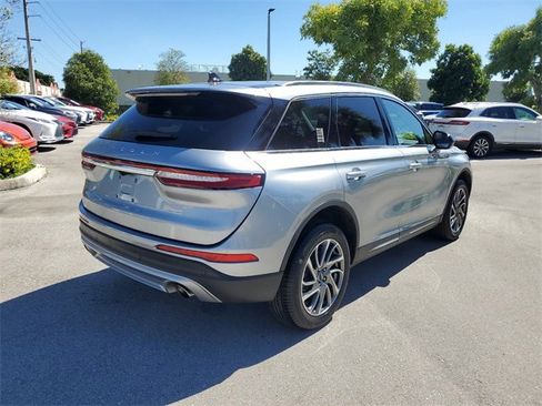 Certified 2021 Lincoln Corsair FWD image 7