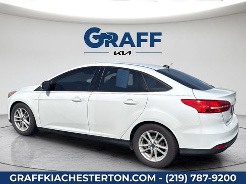 Used 2018 Ford Focus SE FWD image 5