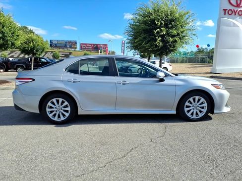 Used 2020 Toyota Camry LE w/ Convenience Package AWD/4WD image 3