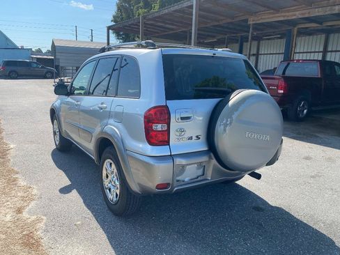 Used 2005 Toyota RAV4 2WD image 10