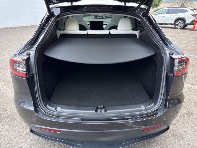 Used 2024 Tesla Model Y Performance AWD/4WD image 21